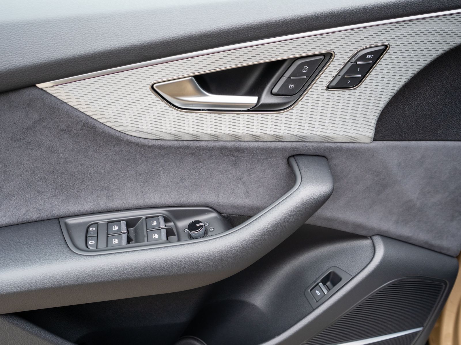 Audi Q8 50 TDI S line quattro Pano B&O HUD VC AHK