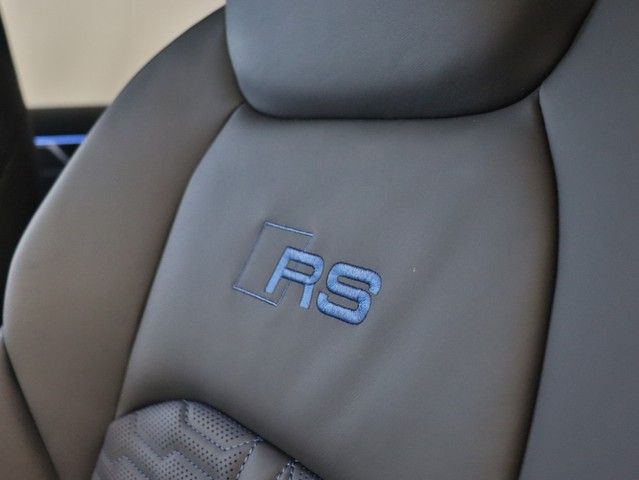 Audi RS 6 Avant Performance 4.0 TFSI PANO+HEAD-U