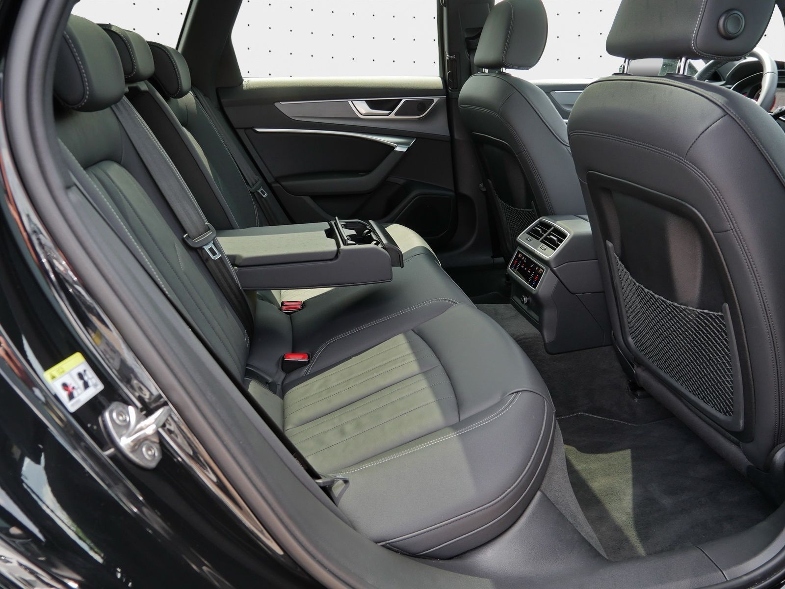 Audi A6 Avant 40 TDI qu. - Samsaru's Car Outlet