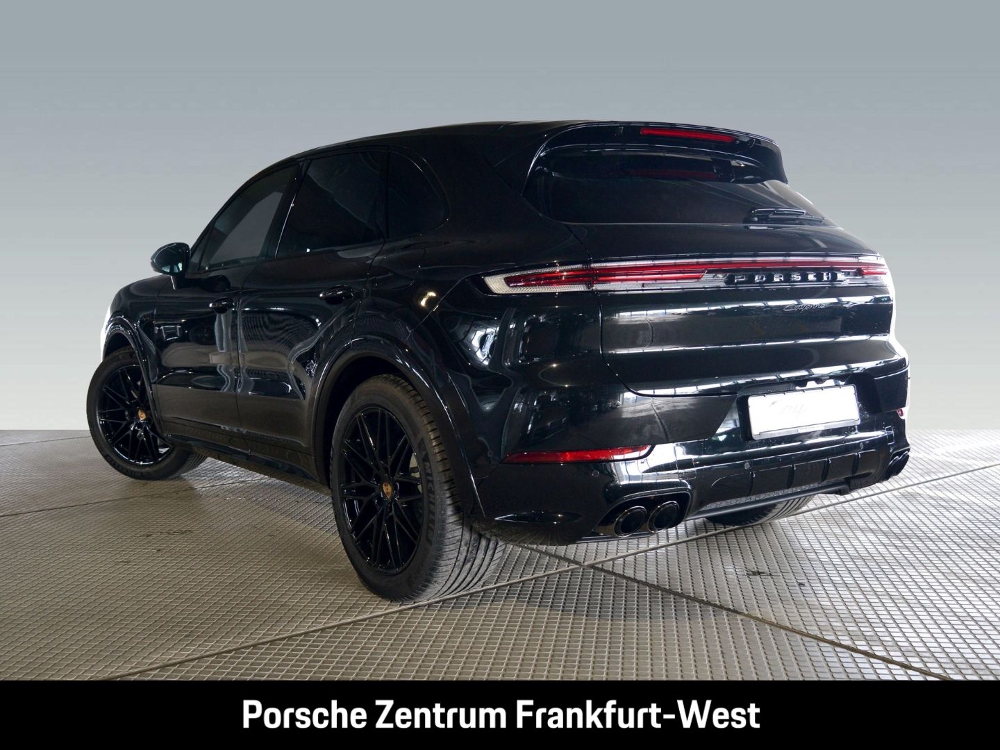 Porsche Cayenne E-Hybrid BOSE Sportabgasanlage Panorama