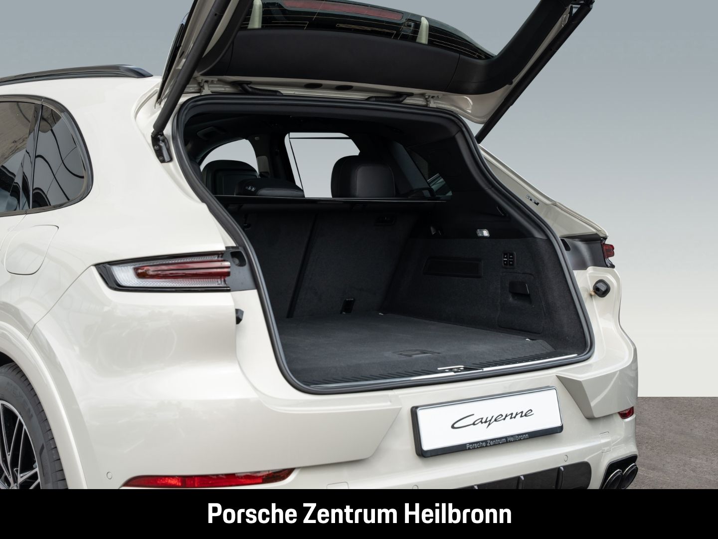 Porsche Cayenne E-Hybrid InnoDrive Sitzbelüftung BOSE