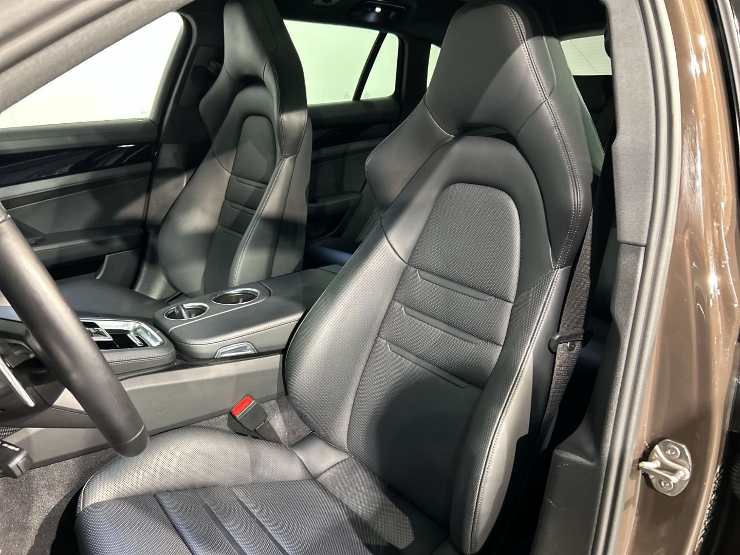 Porsche Panamera 4S E-Hybrid Sport Turismo Luftfederung