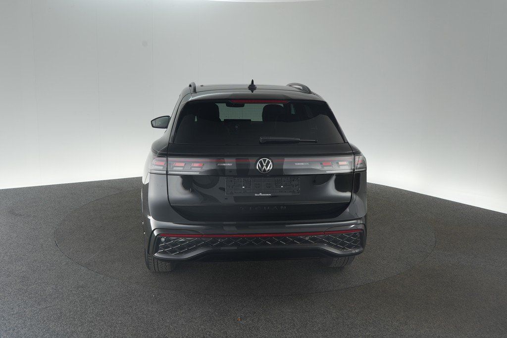 Volkswagen Tiguan 1.5 TSI eHybrid DSG R-Line Matrix Pano AC