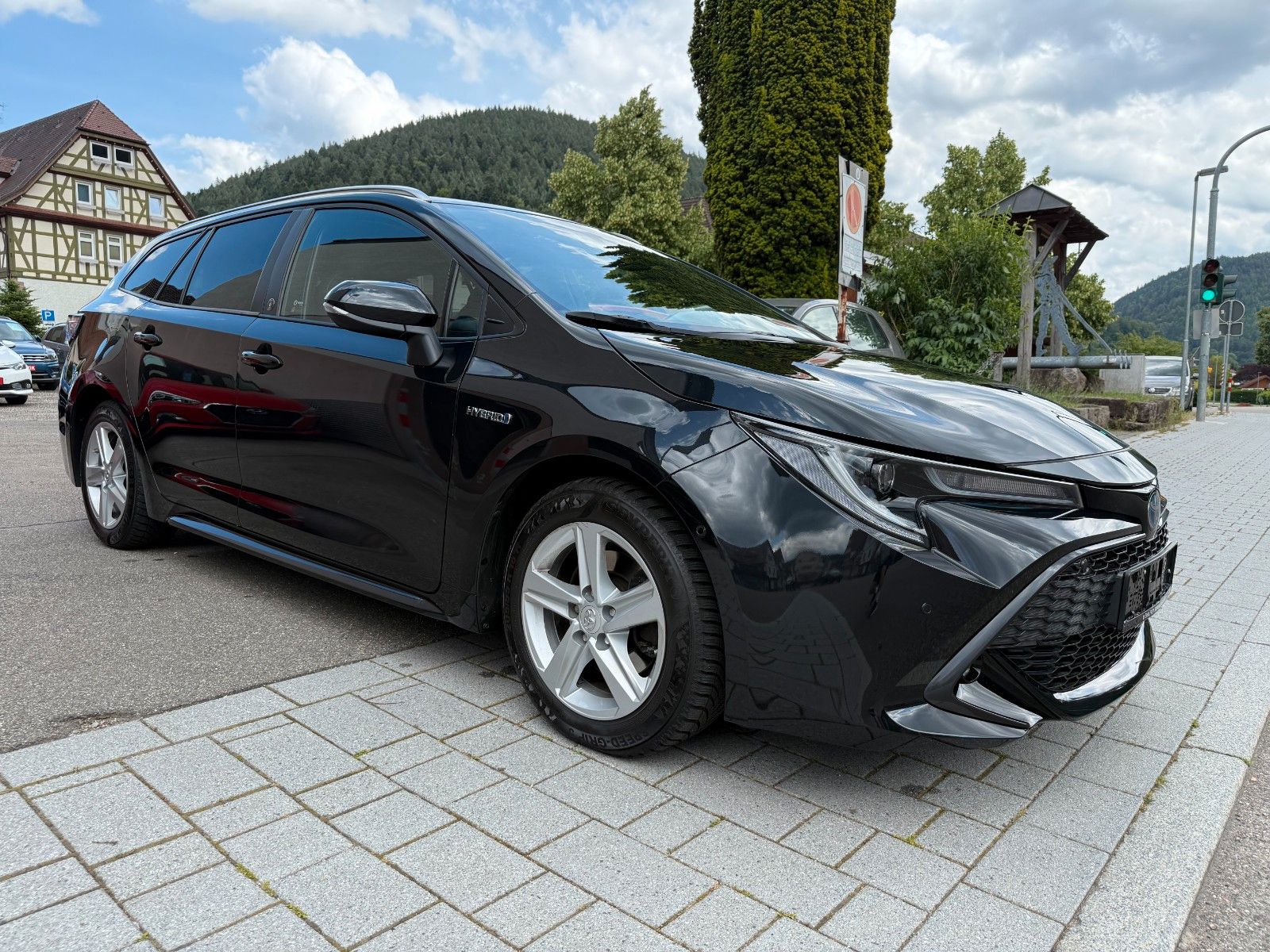 Toyota Corolla Touring Sports Hybrid Team D