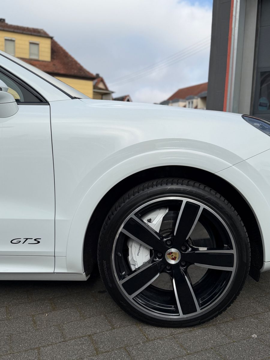 Porsche Cayenne Coupe GTS*APPROVED*NV*AHK*PANO*HAL*SH*