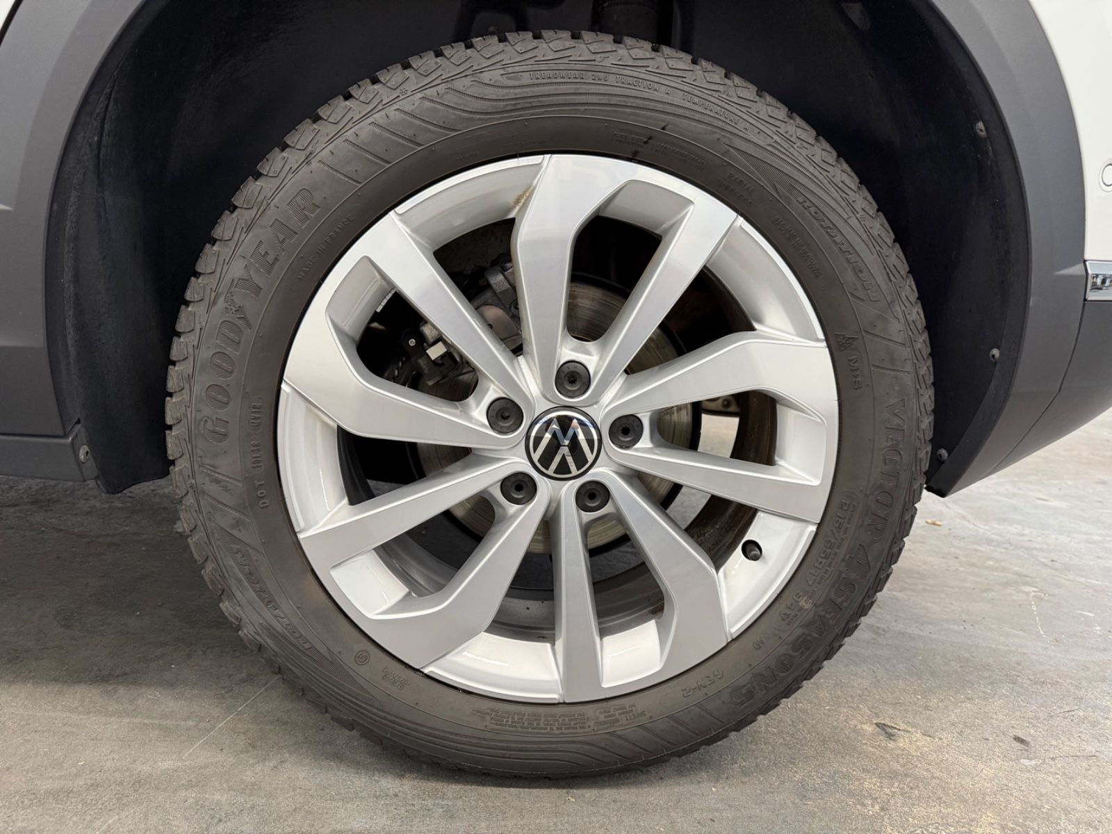 Volkswagen T-Roc 2.0 TDI DSG VirtuCock - Samsaru's Car Outlet