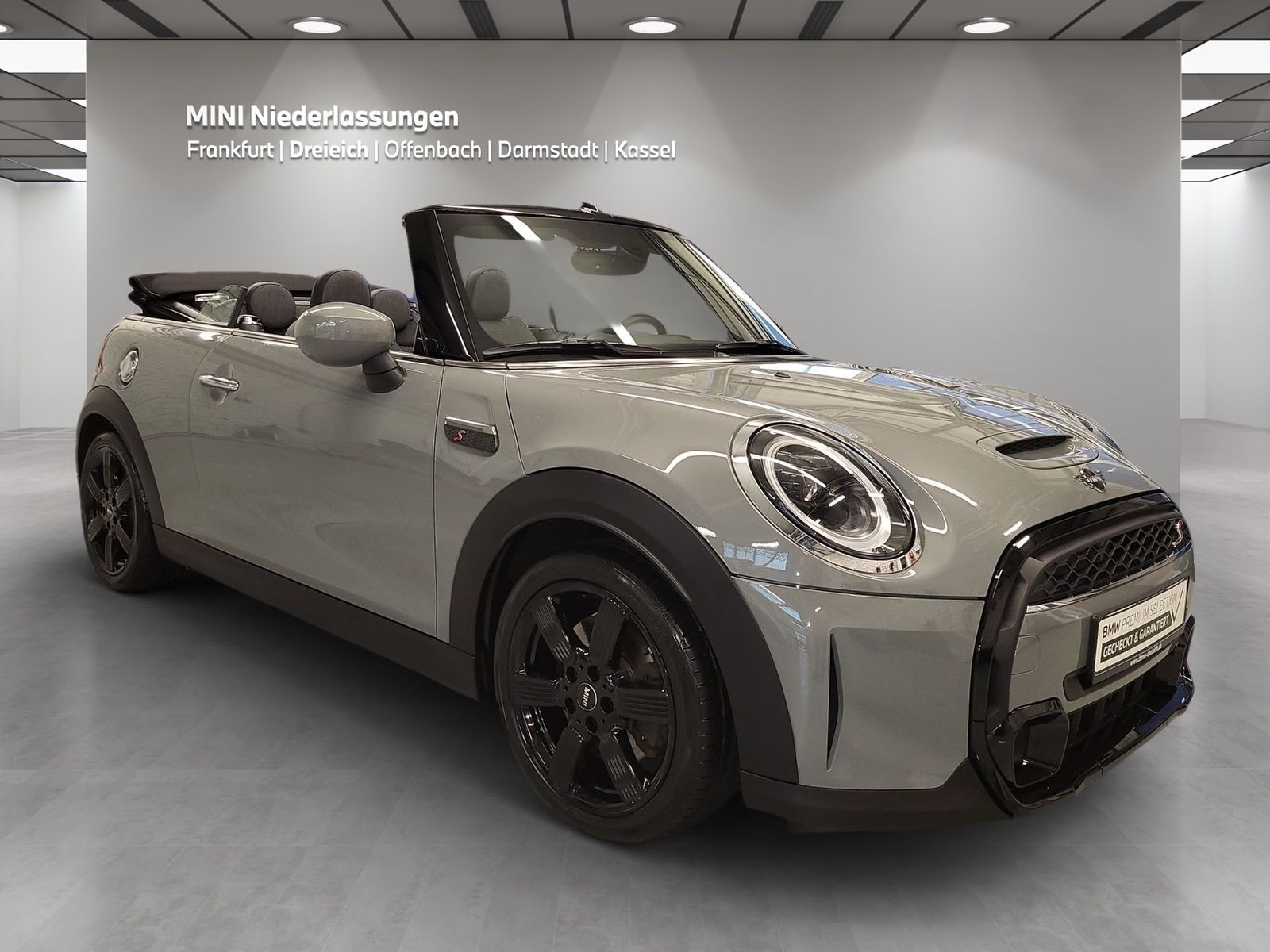 MINI Cooper S Cabrio - Samsaru's Car Outlet