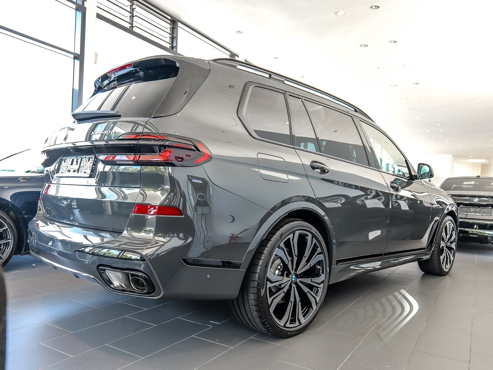 BMW X7 xDrive40d M SPORT PRO+AHK+PANO+HUD+UVM
