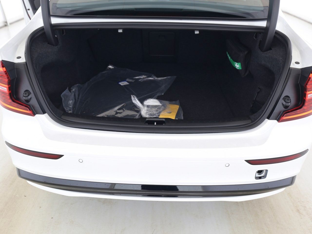 Volvo S60 T8  Polestar Engineered Recharge Plug-In Hy