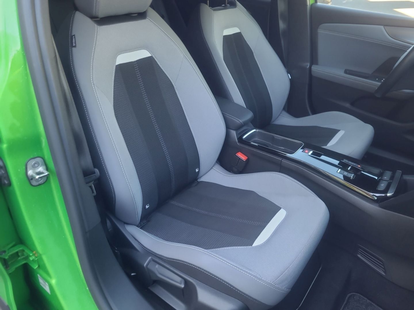 Opel Mokka-e Elegance - Samsaru's Car Outlet