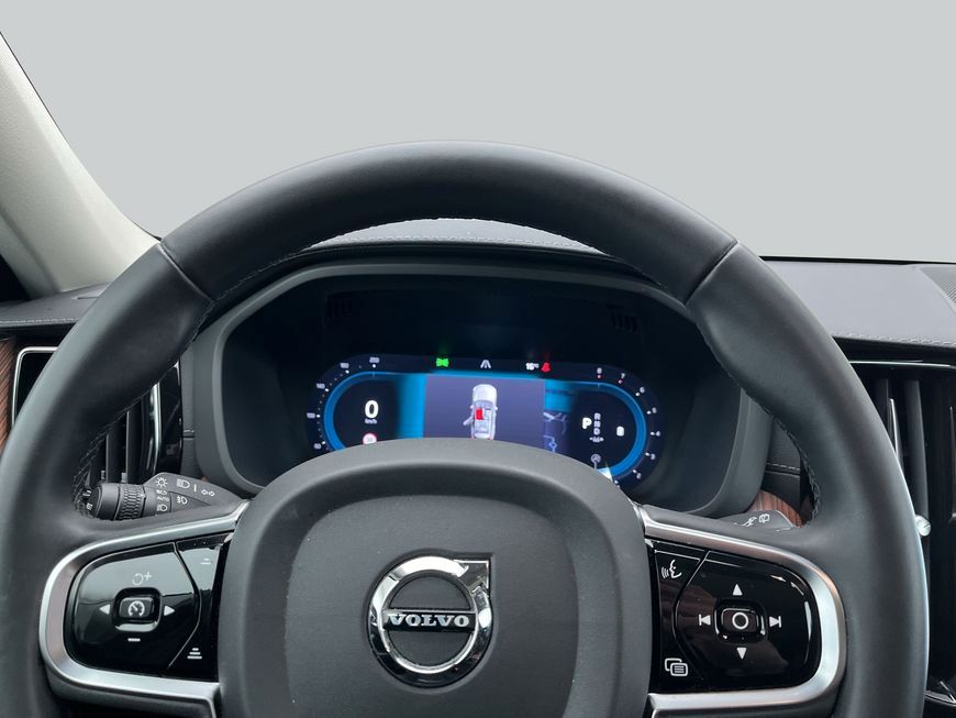 Volvo XC60 B5 B AWD Ultimate Dark