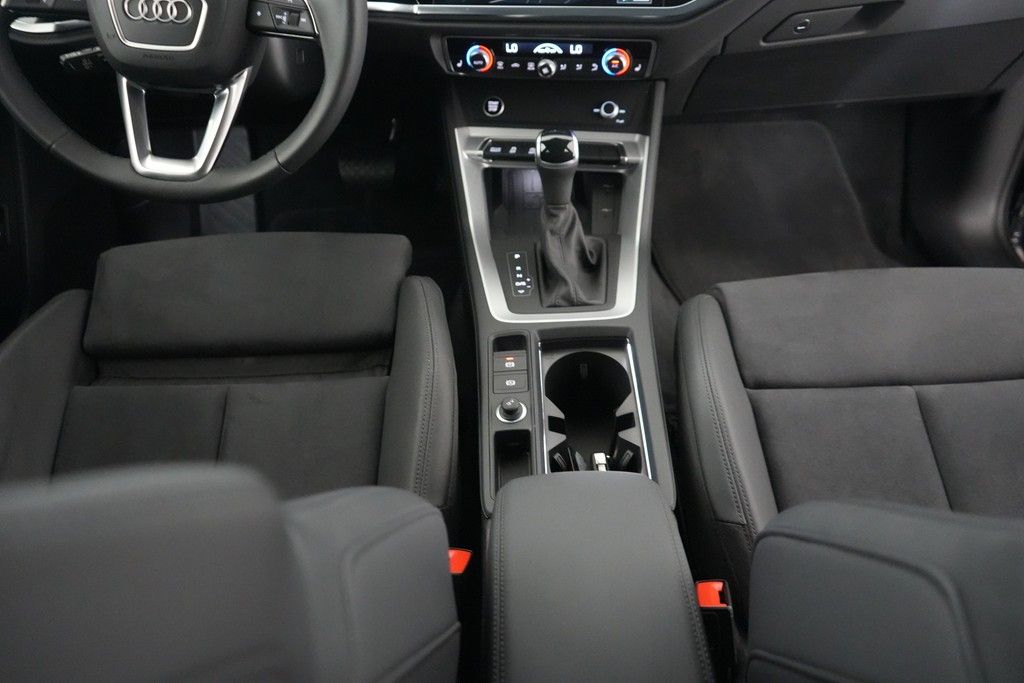 Audi Q3 Sportb. 40 TFSI qu. S-tronic S line - Samsaru's Car Outlet