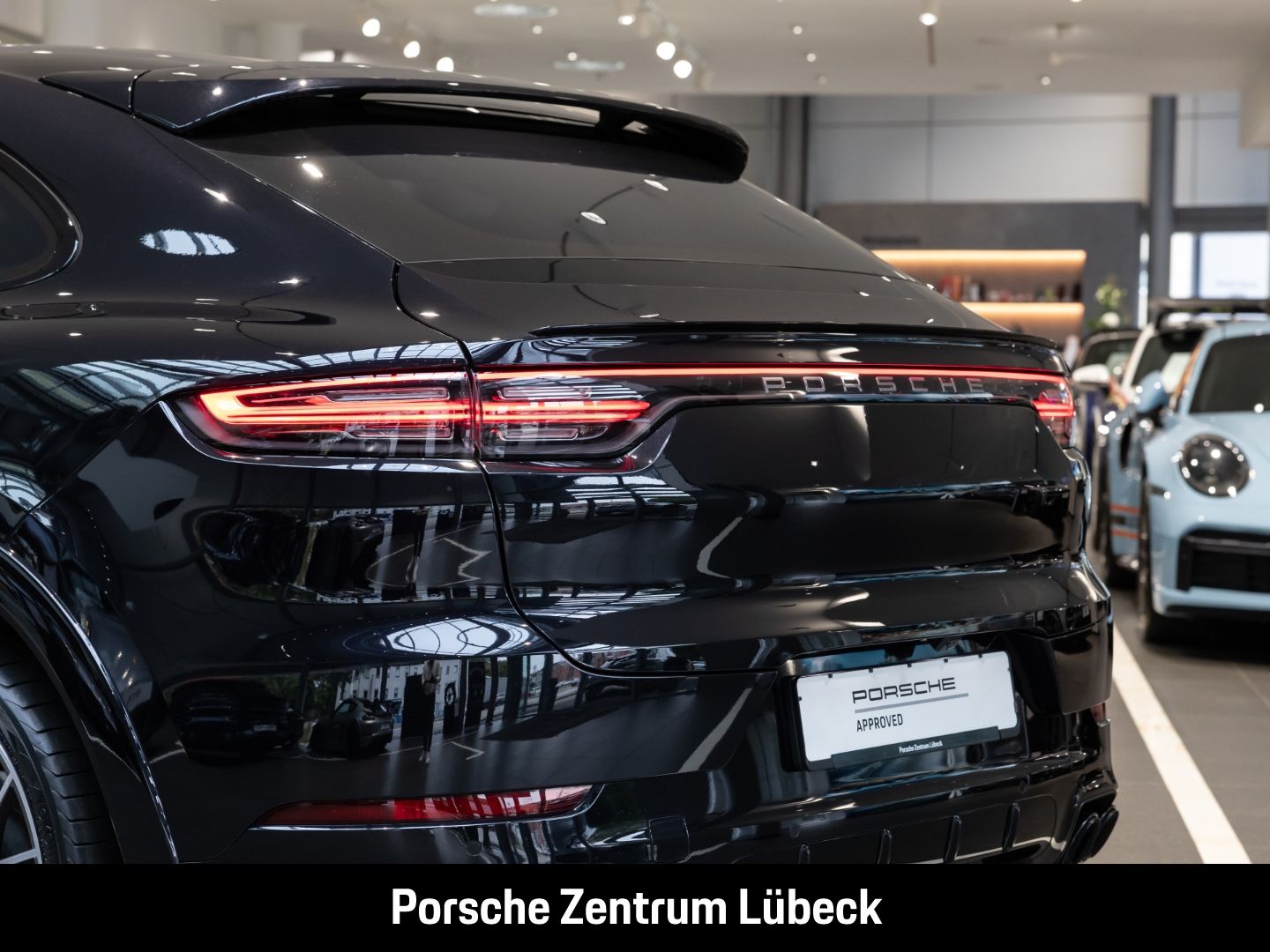 Porsche Cayenne S Coupe Hinterachslenkung Head-Up
