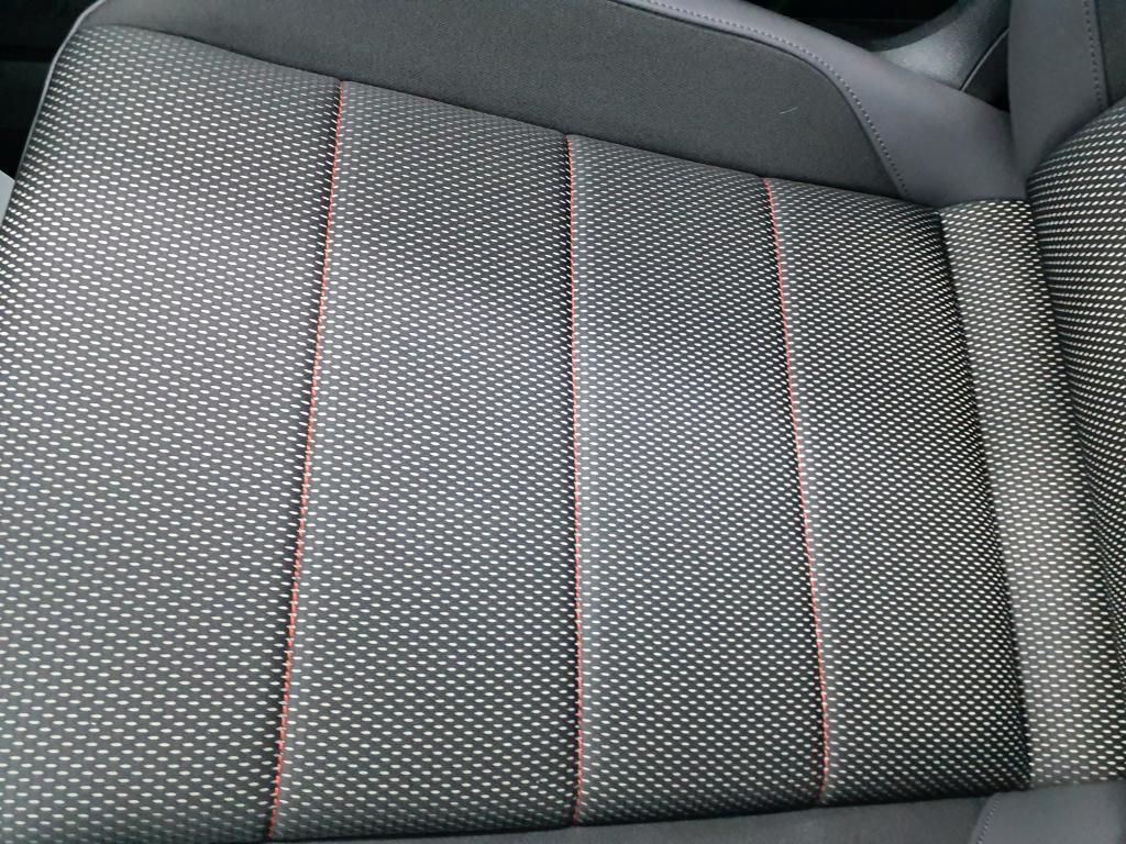 Volkswagen T-Roc Sport 1.5 TSI - Samsaru's Car Outlet