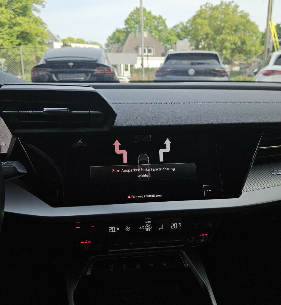 Audi A3 Sportback S-Line.PanSD.Matrix.Led.Cam.KeylGo.