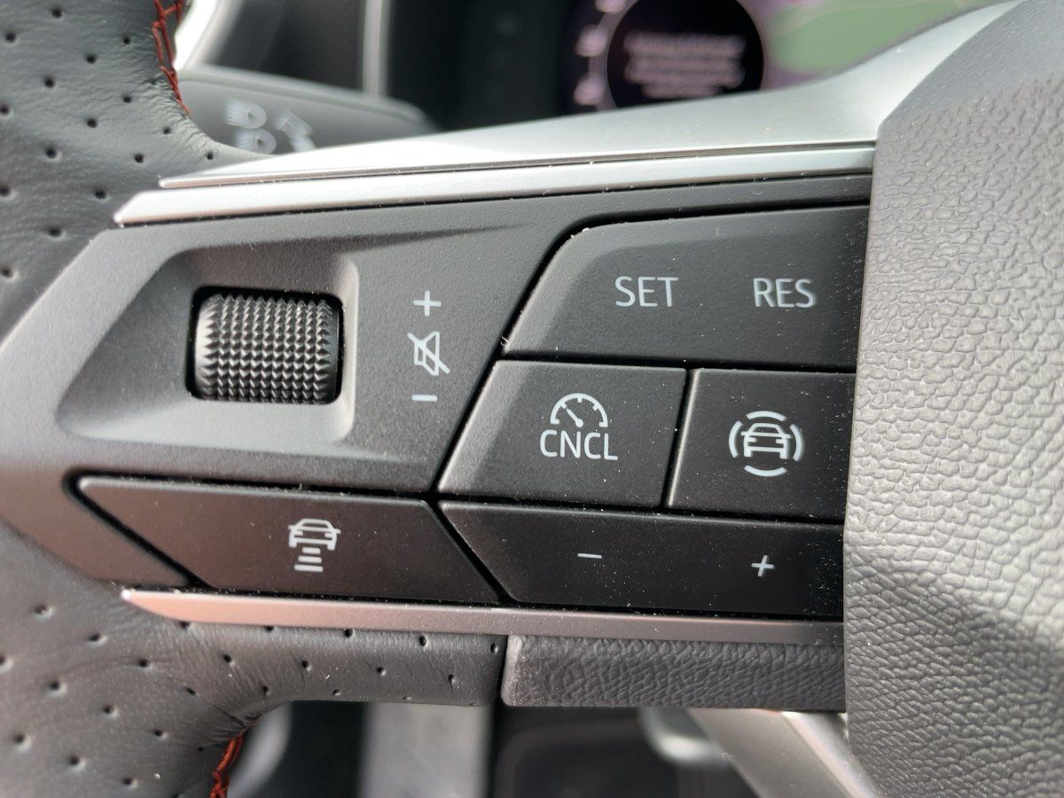 Seat Leon SP FR 2.0 TDI DSG APP+DAB+AHK+VIRT+ACC+LED