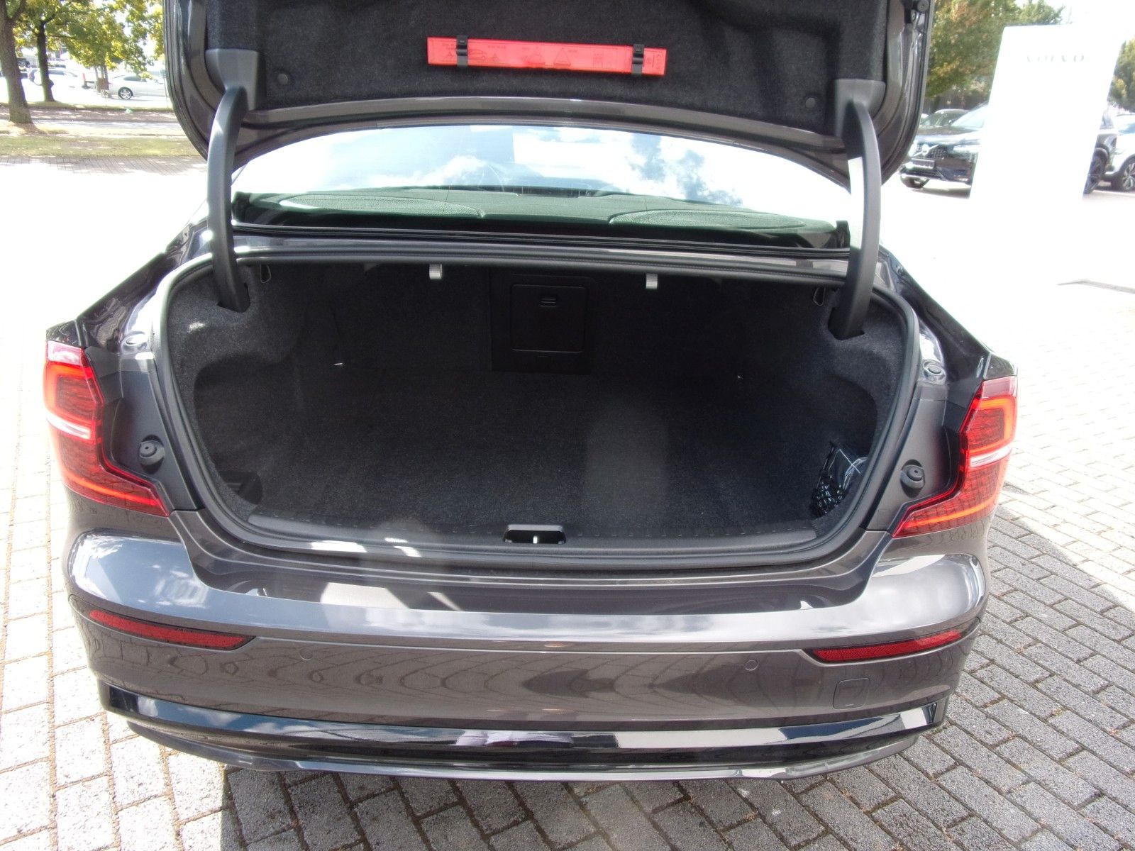 Volvo S60 B4 Lim. Plus Dark