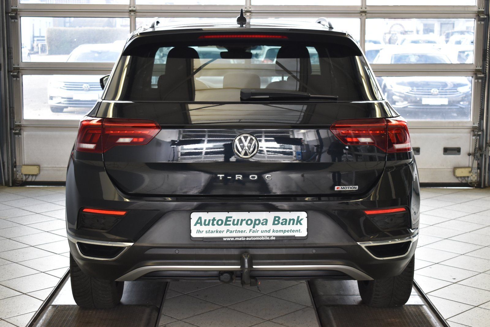 Volkswagen T-Roc 2.0 TSI Sport 4Motion - Samsaru's Car Outlet