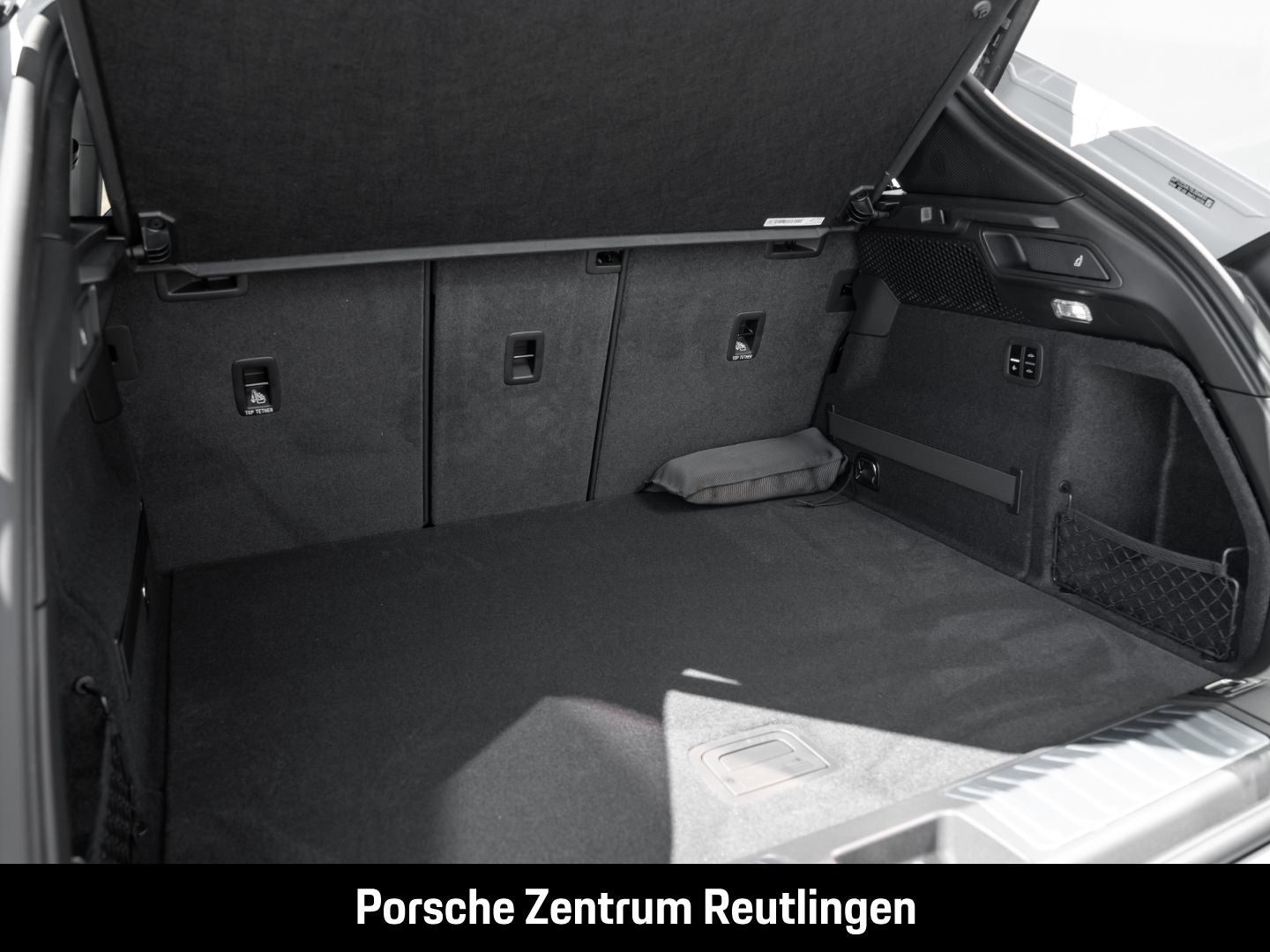 Porsche Macan 4 BOSE Luftfederung Panorama Surround-View