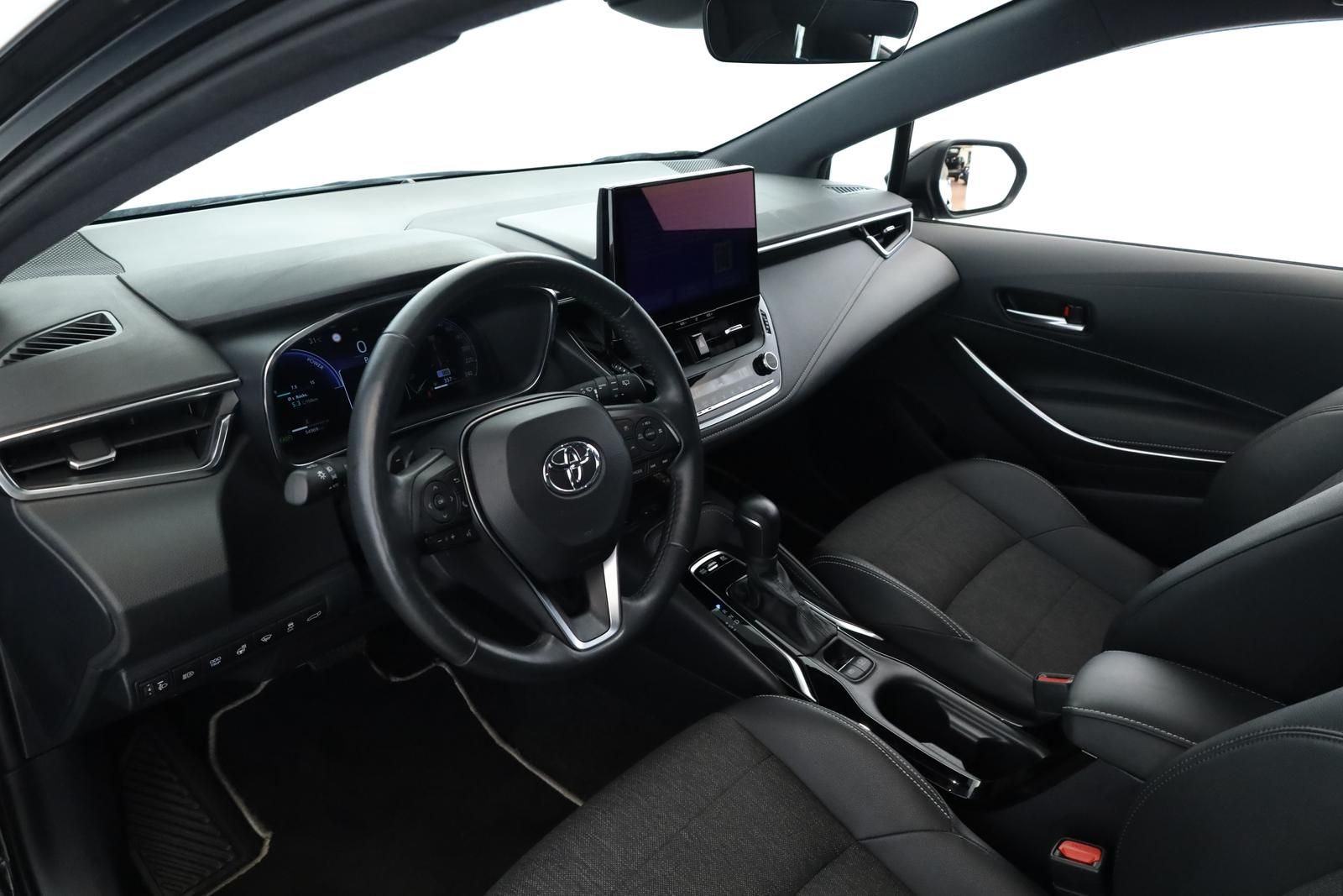 Toyota Corolla Touring Sports 2.0 CVT Team D Navi Kam