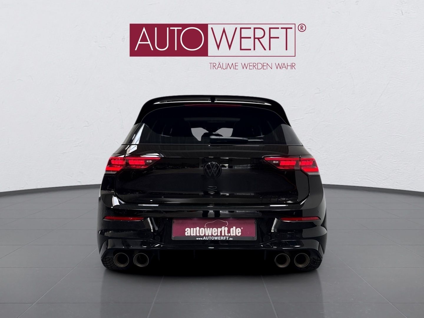 Volkswagen Golf R 4M FACELIFT AKRAPOVIC BLACK LEDER HEAD 36