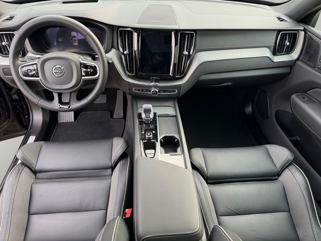 Volvo XC60 T6 AWD Plug-in Hybrid Ultra Black Edition 3