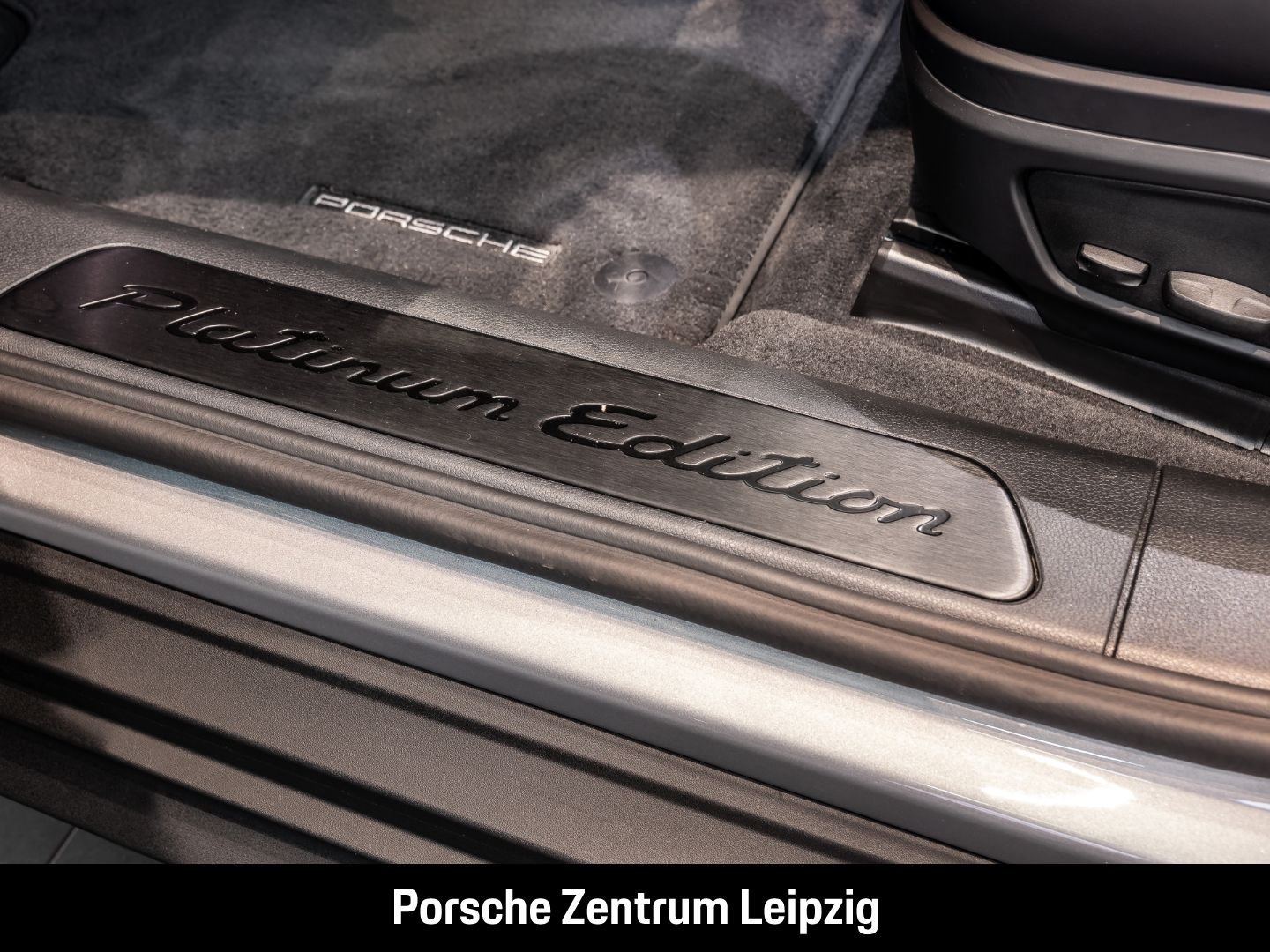Porsche Panamera E-Hybrid Sport Turismo Platinum Edition