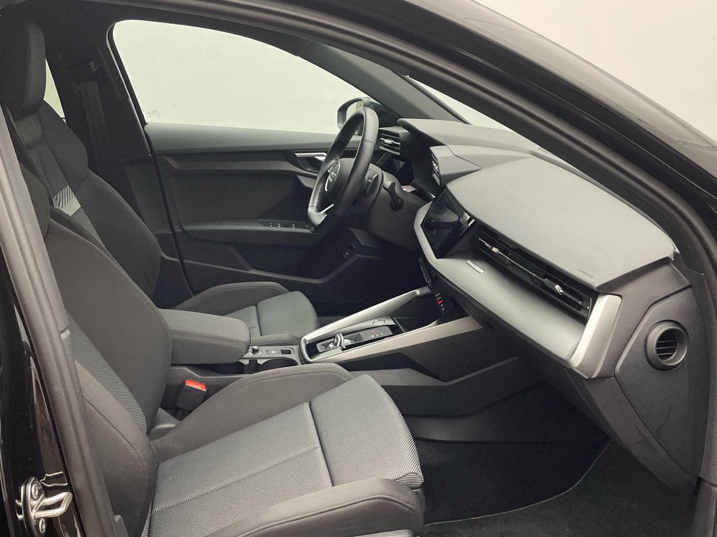 Audi A3 Sportback S line 35 TFSI - Samsaru's Car Outlet