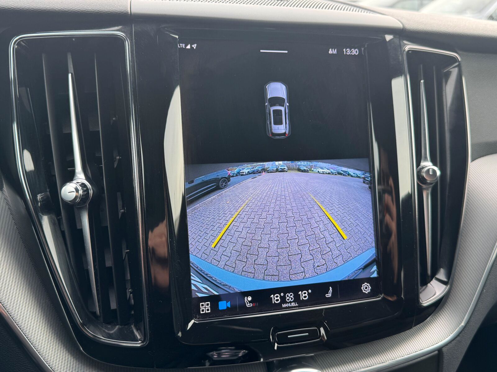 Volvo XC60 B4 AWD Plus Dark Keyless-Start/Autom./Klima