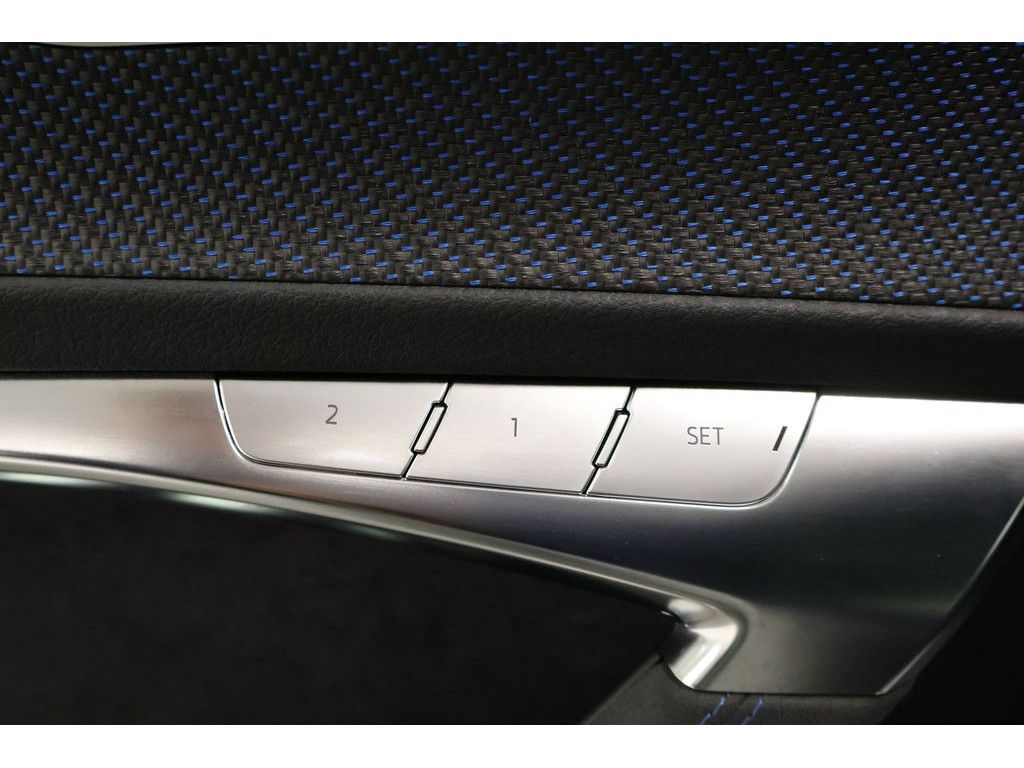 Audi RS 6 Avant 4.0 TFSI quattro performance Navi,Mat