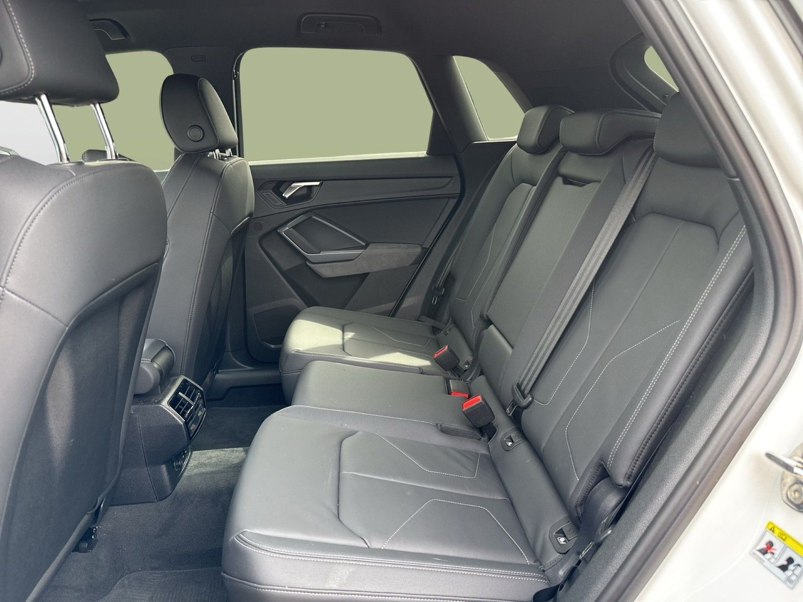 Audi Q3 40 quattro S LINE STANDHZ. AHK 360°CAM LM20