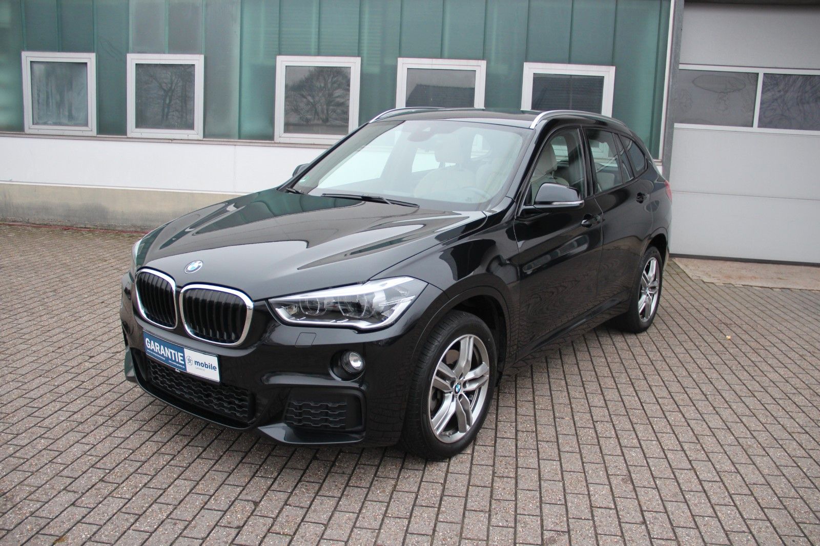 BMW X1 xDrive 20 d M Sport Shadow - Samsaru's Car Outlet