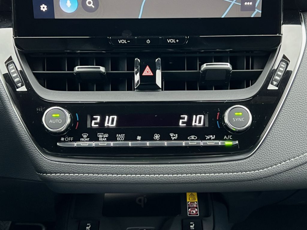 Toyota Corolla 1.8 Hybrid TS - Samsaru's Car Outlet