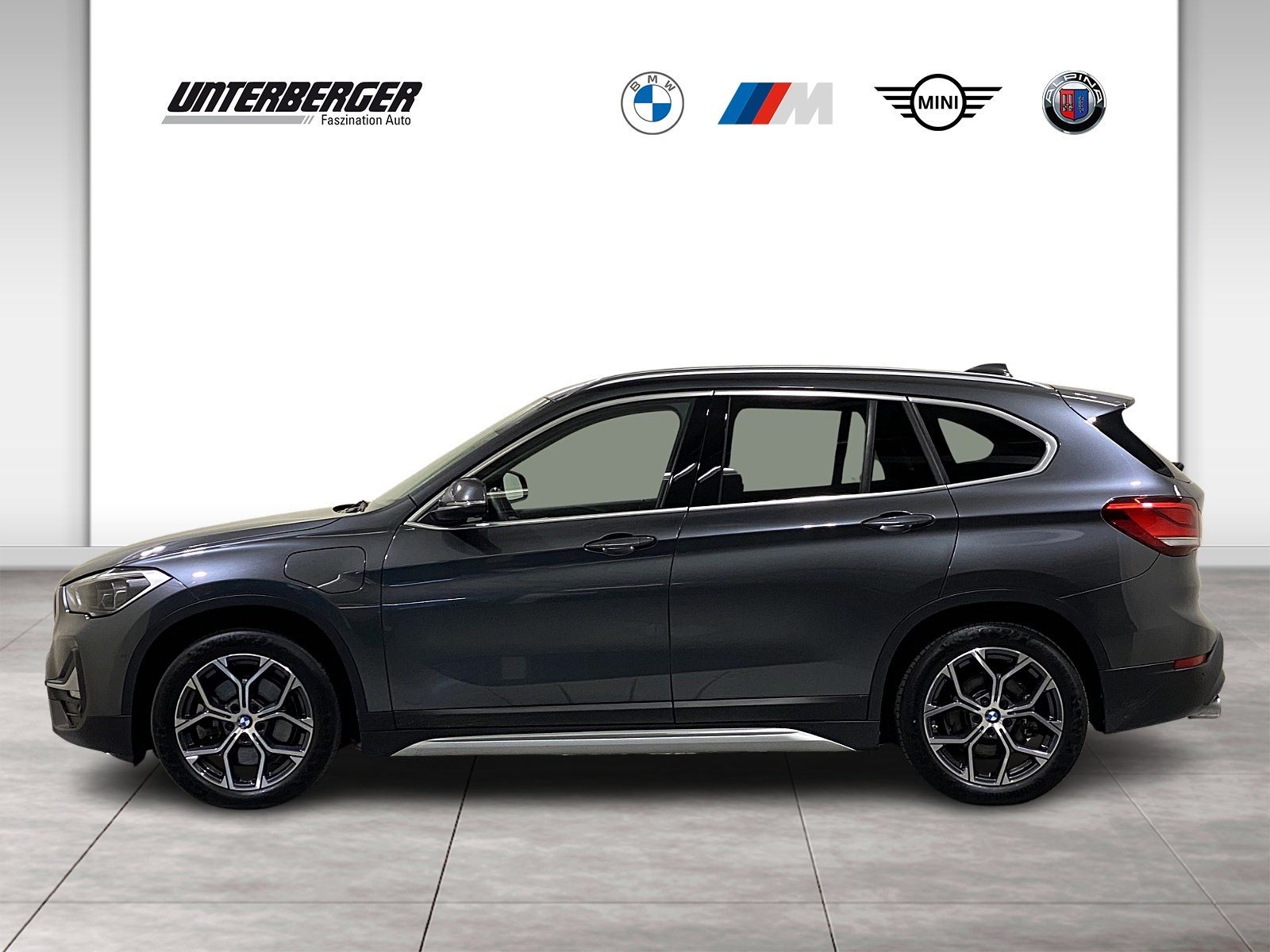 BMW X1 xDrive25e xLine - Samsaru's Car Outlet