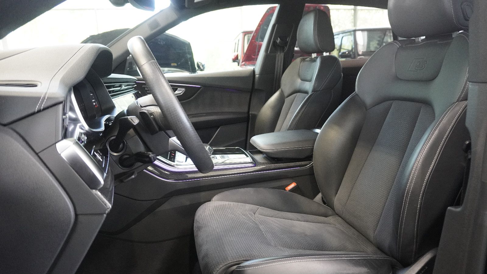 Audi Q8 50 TDI S-LINE*COMPETITION-PLUS*LUFT*CARBON*22