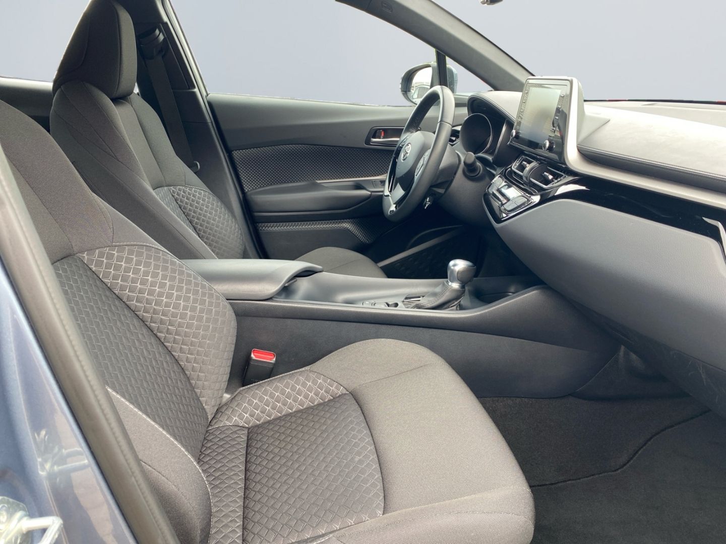 Toyota C-HR 1.8 Hybrid Business-Edition - Samsaru's Car Outlet