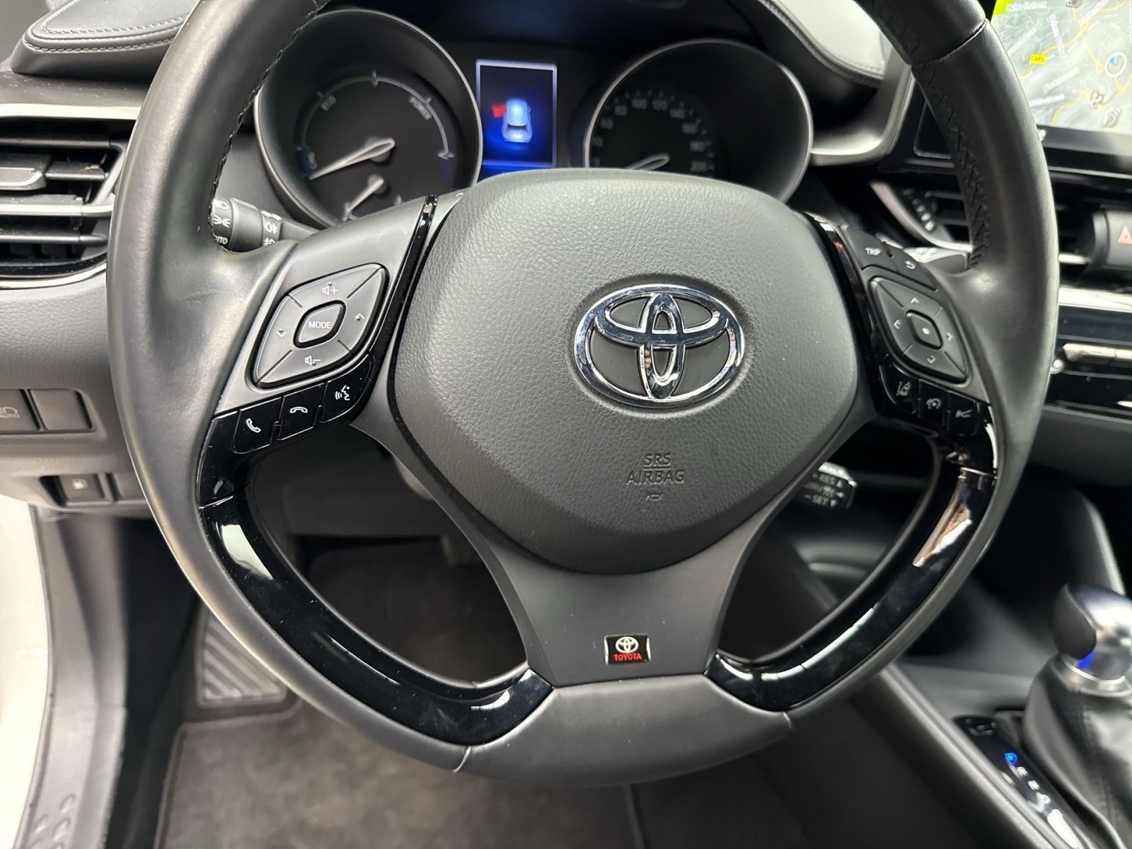 Toyota C-HR 1.8 Hybrid CVT FLOW - Samsaru's Car Outlet