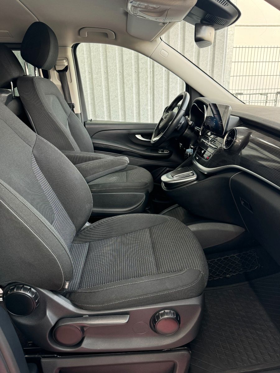 Mercedes-Benz V250 Lang 4Matic - Samsaru's Car Outlet