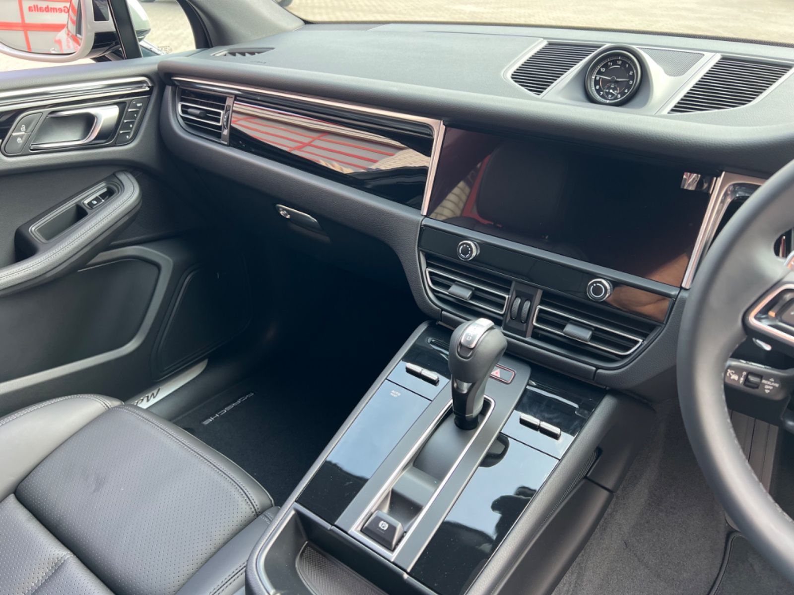 Porsche MACAN S SPORT DESIGN, RHD RECHTSLENKER