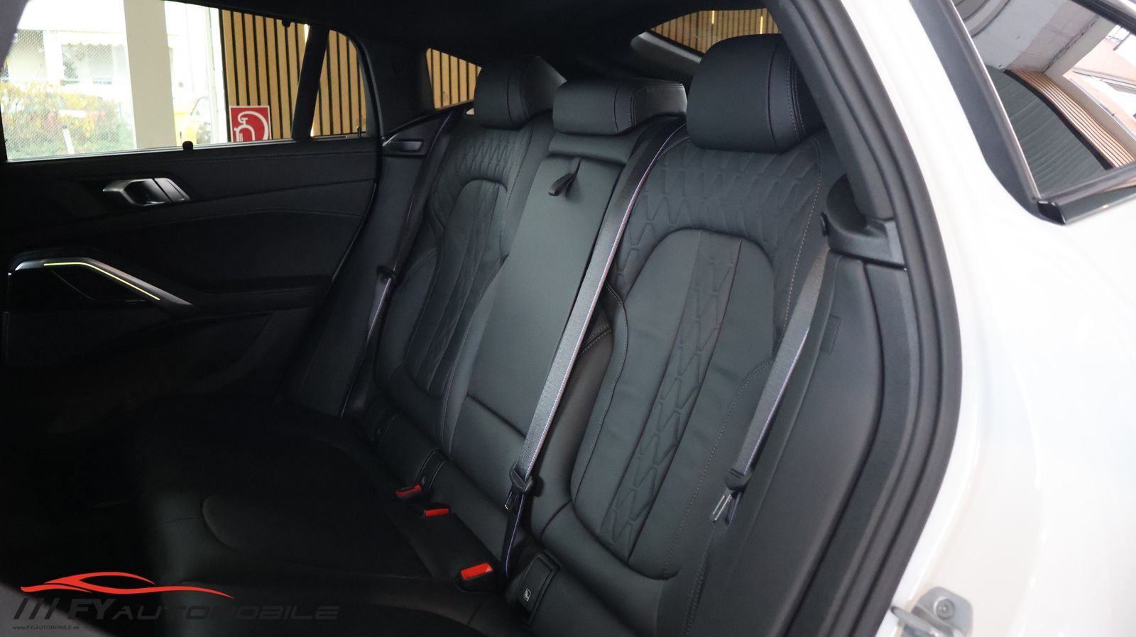 BMW X6 40 d xDrive M Sportpaket Pro* Luftf* AHK* Pan