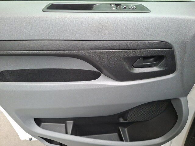 Opel Vivaro Cargo 2.0 D M Edition - Samsaru's Car Outlet