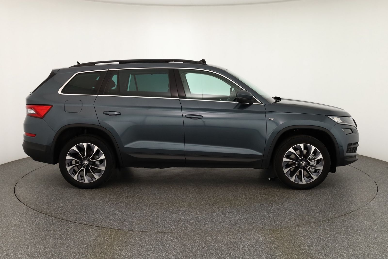 Skoda Kodiaq 2.0 TSI 4x4 Drive - Samsaru's Car Outlet