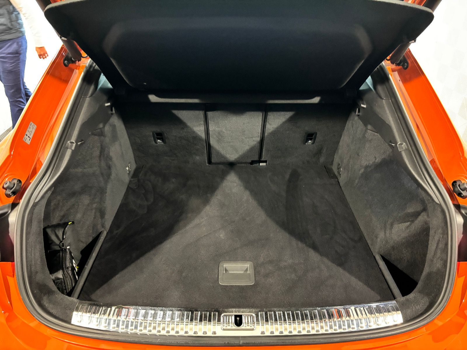 Audi Q3 Sb. 40 TFSI quattro S LINE - Samsaru's Car Outlet