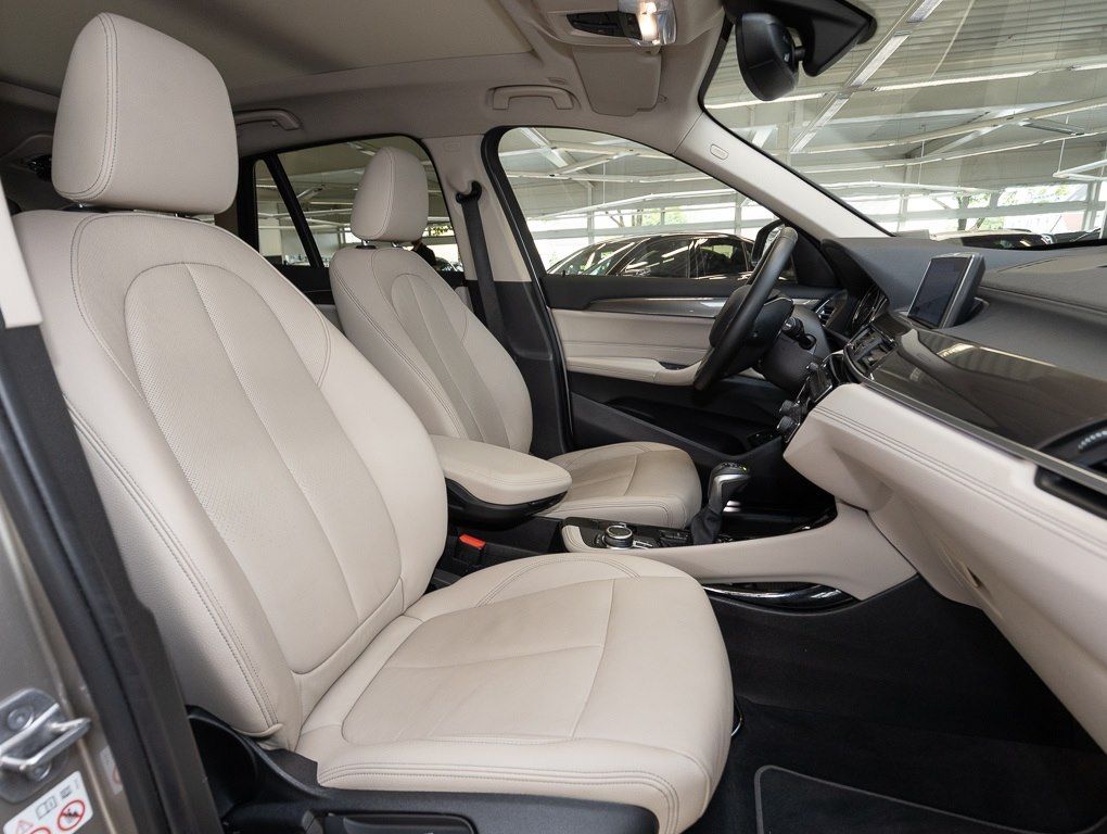 BMW X1 xDrive25e xLine - Samsaru's Car Outlet