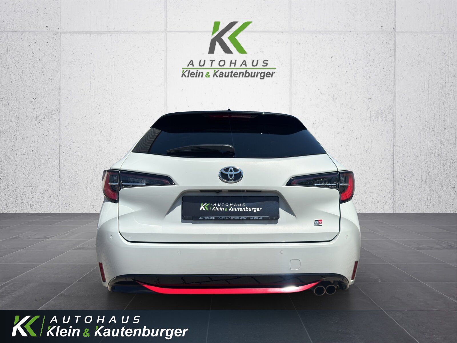 Toyota Corolla 2.0 Hyb. GR Sport Black - Samsaru's Car Outlet