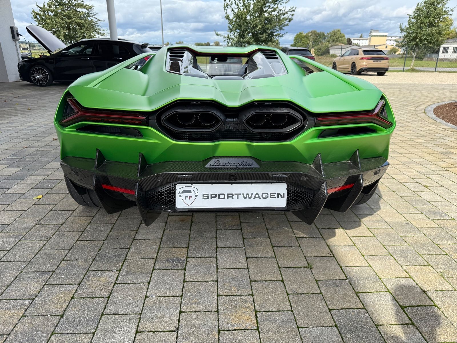 Lamborghini Revuelto 6.5 V12 HPEV#1HD#MwSt#BRD#
