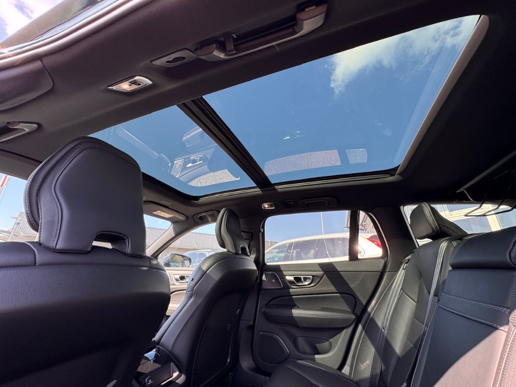 Volvo V60 Inscription Plug-In Hybrid AWD T6 Twin Engin