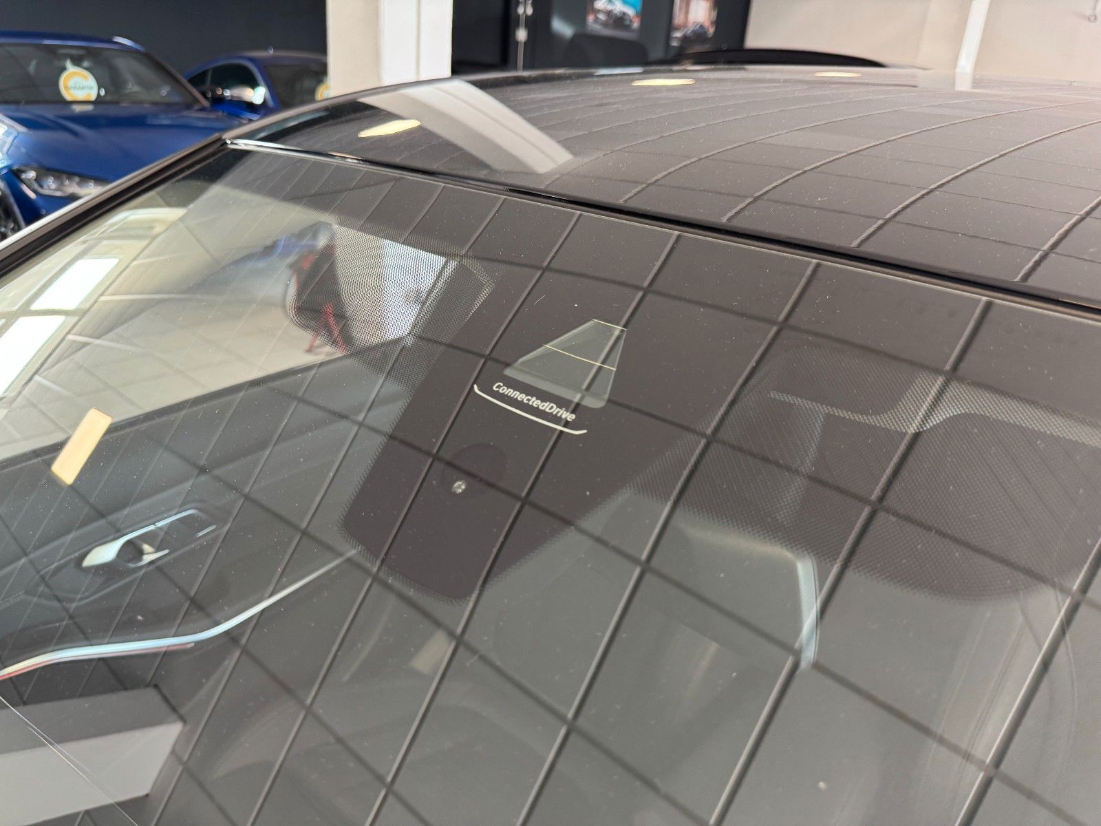 BMW 320i M Sport - Samsaru's Car Outlet