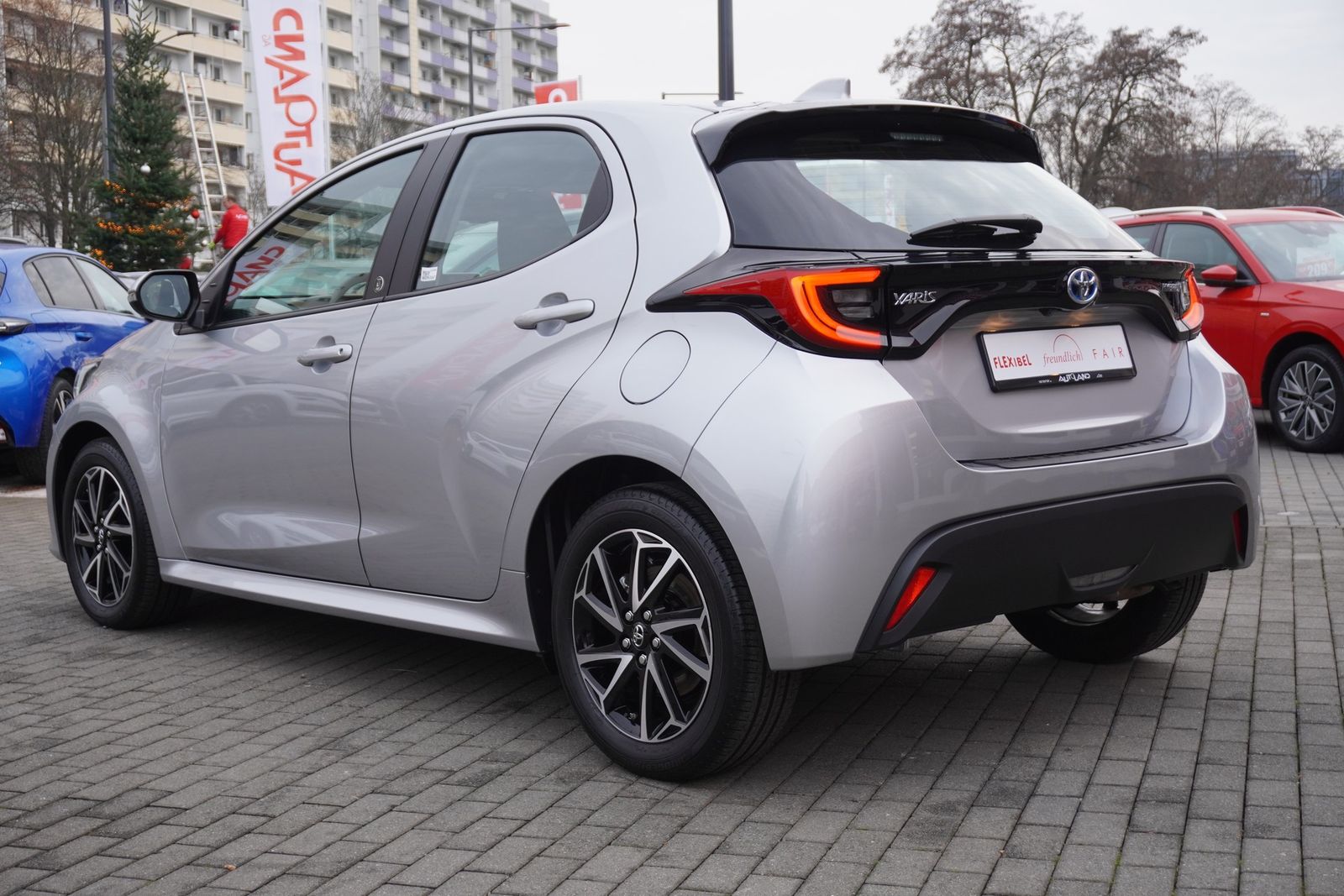 Toyota Yaris 1.5 Hybrid Team D Aut. LED ACC Kamera DAB