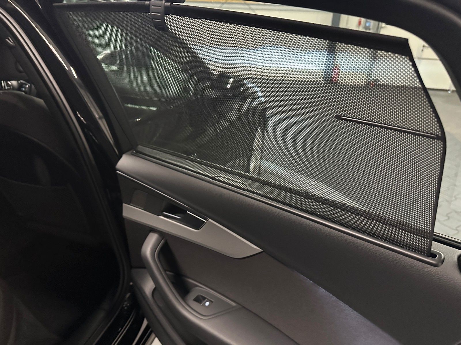 Audi A4 Lim. 40 TDI advanced - Samsaru's Car Outlet